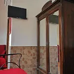 Vecchia Oda ve Kahvaltı Roma
