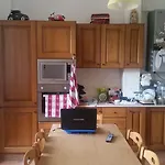 Oda ve Kahvaltı Vecchia 4*