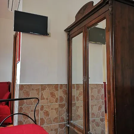 Vecchia Oda ve Kahvaltı Roma