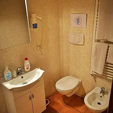 Vecchia Oda ve Kahvaltı 4*
