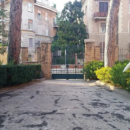 Vecchia Bed & Breakfast Rome