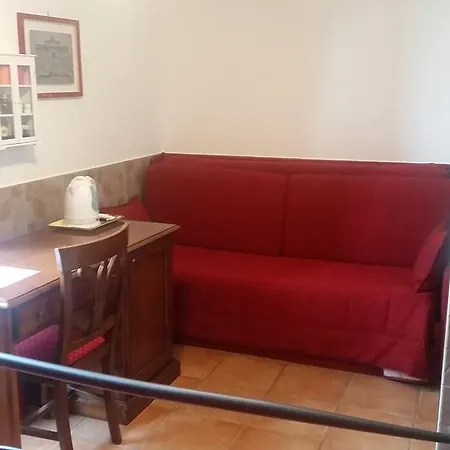 Vecchia 2* Rome